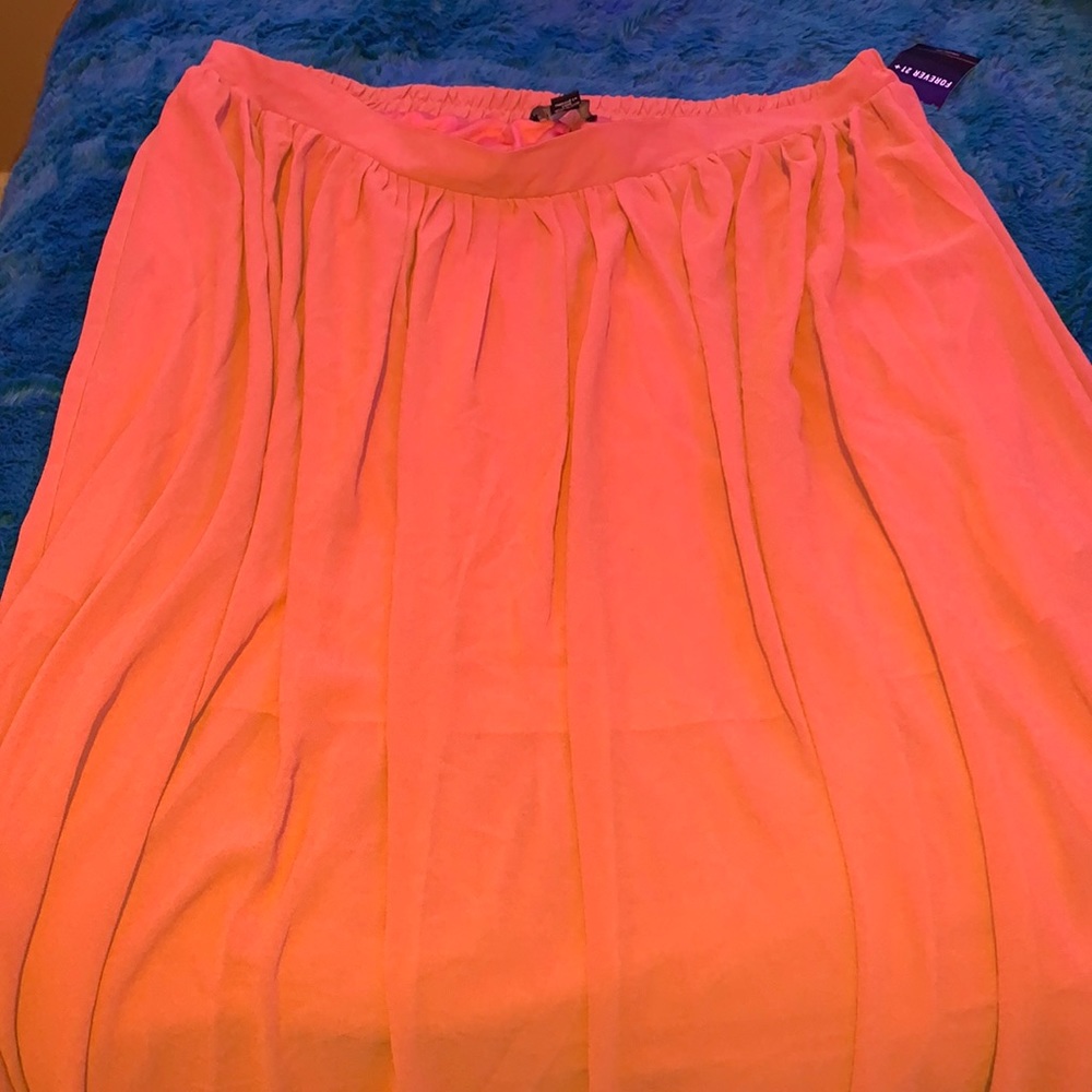 PLUS SIZE forever 21 skirt. 3X.
